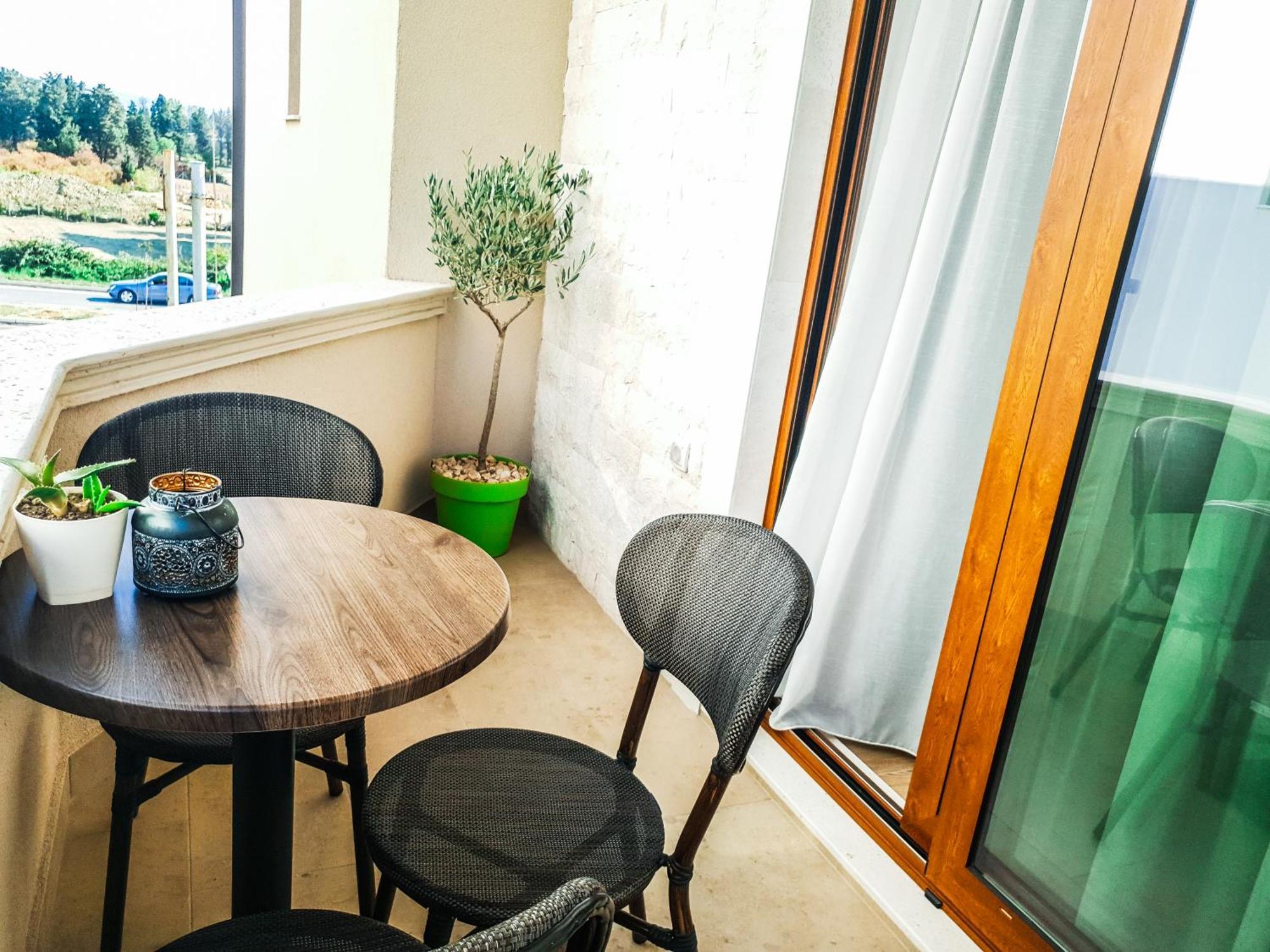 Lacasa Apartments & Restaurant أولتْسي الغرفة الصورة