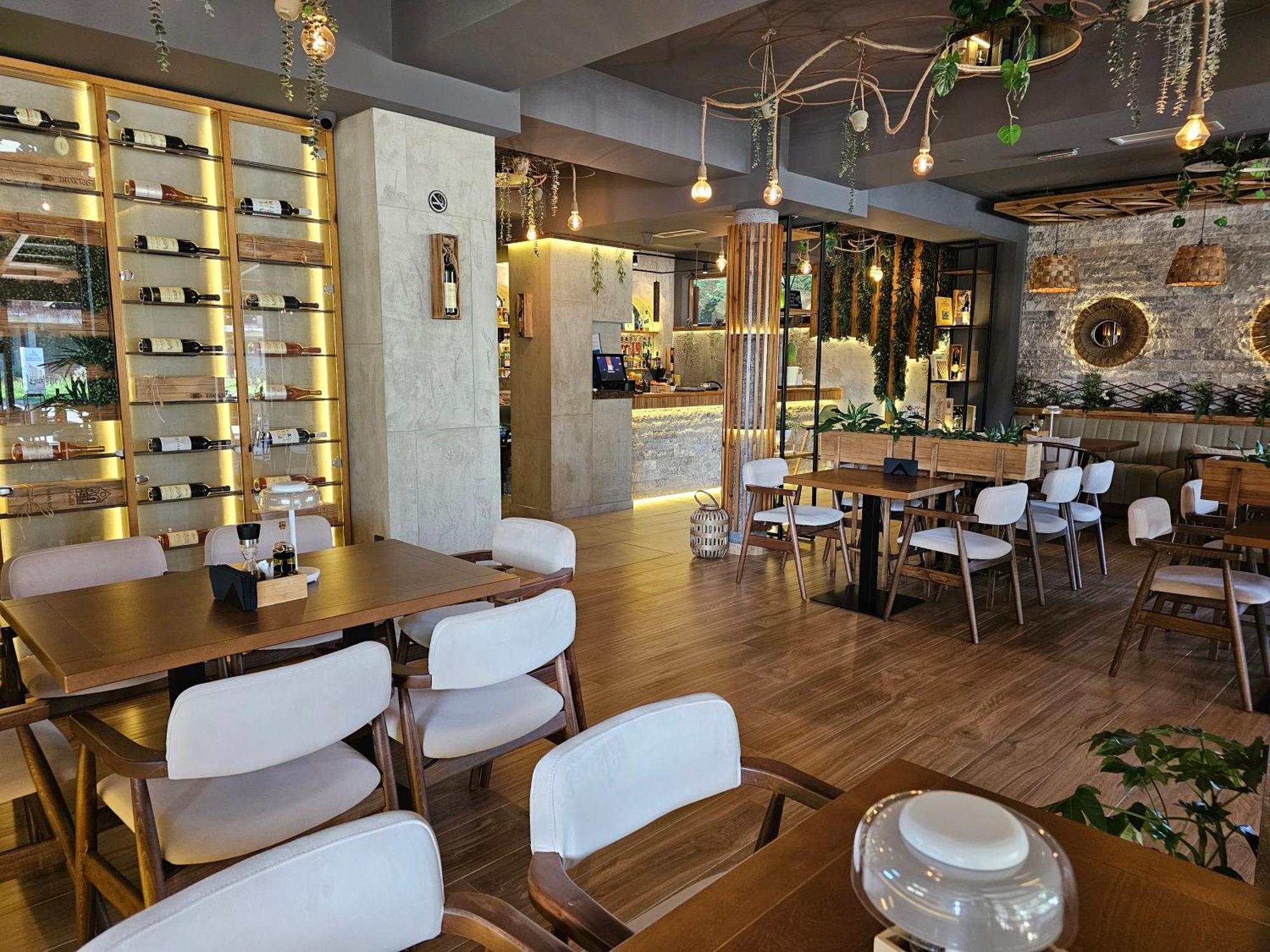 Lacasa Apartments & Restaurant أولتْسي المظهر الخارجي الصورة