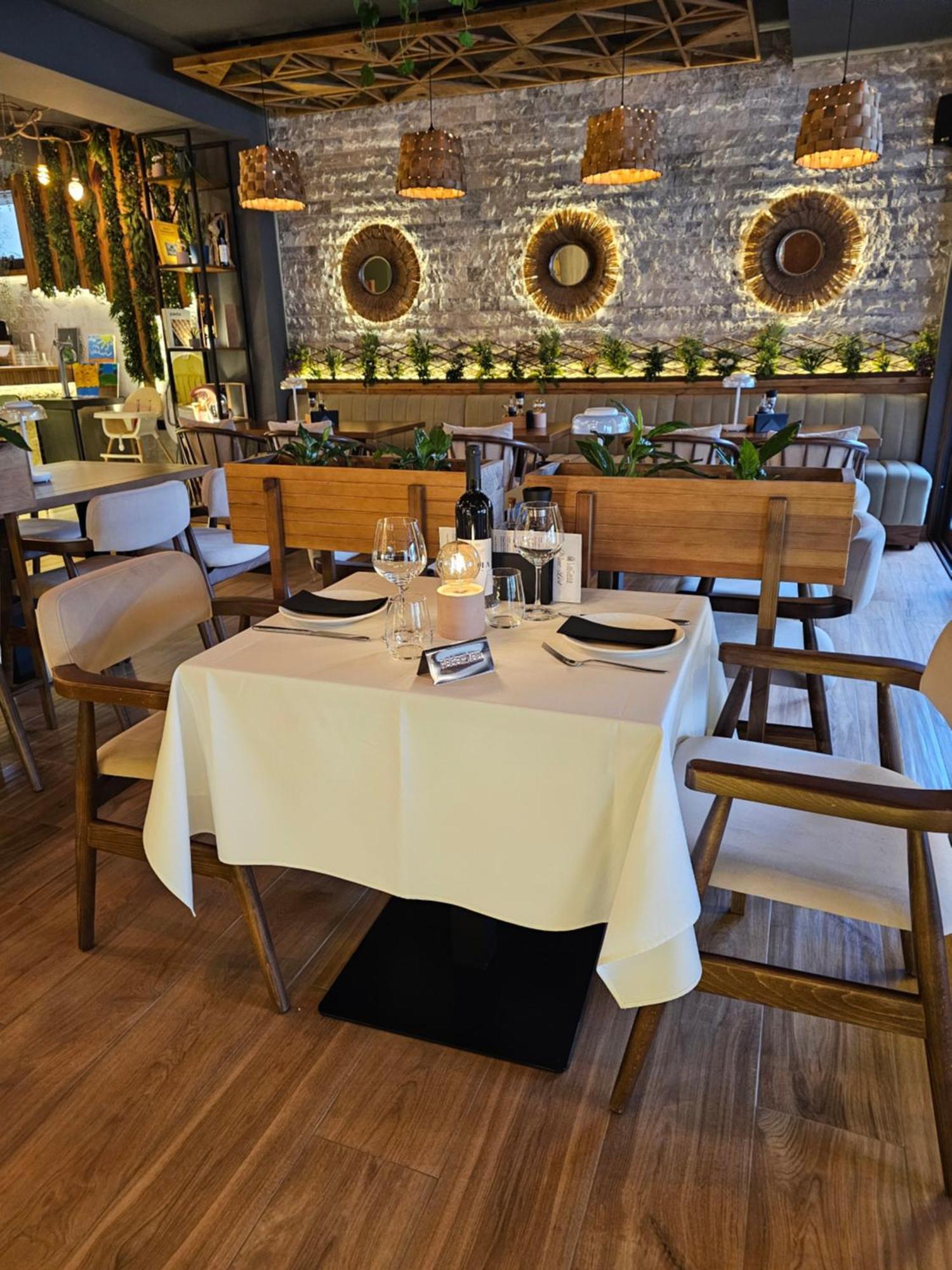 Lacasa Apartments & Restaurant أولتْسي المظهر الخارجي الصورة