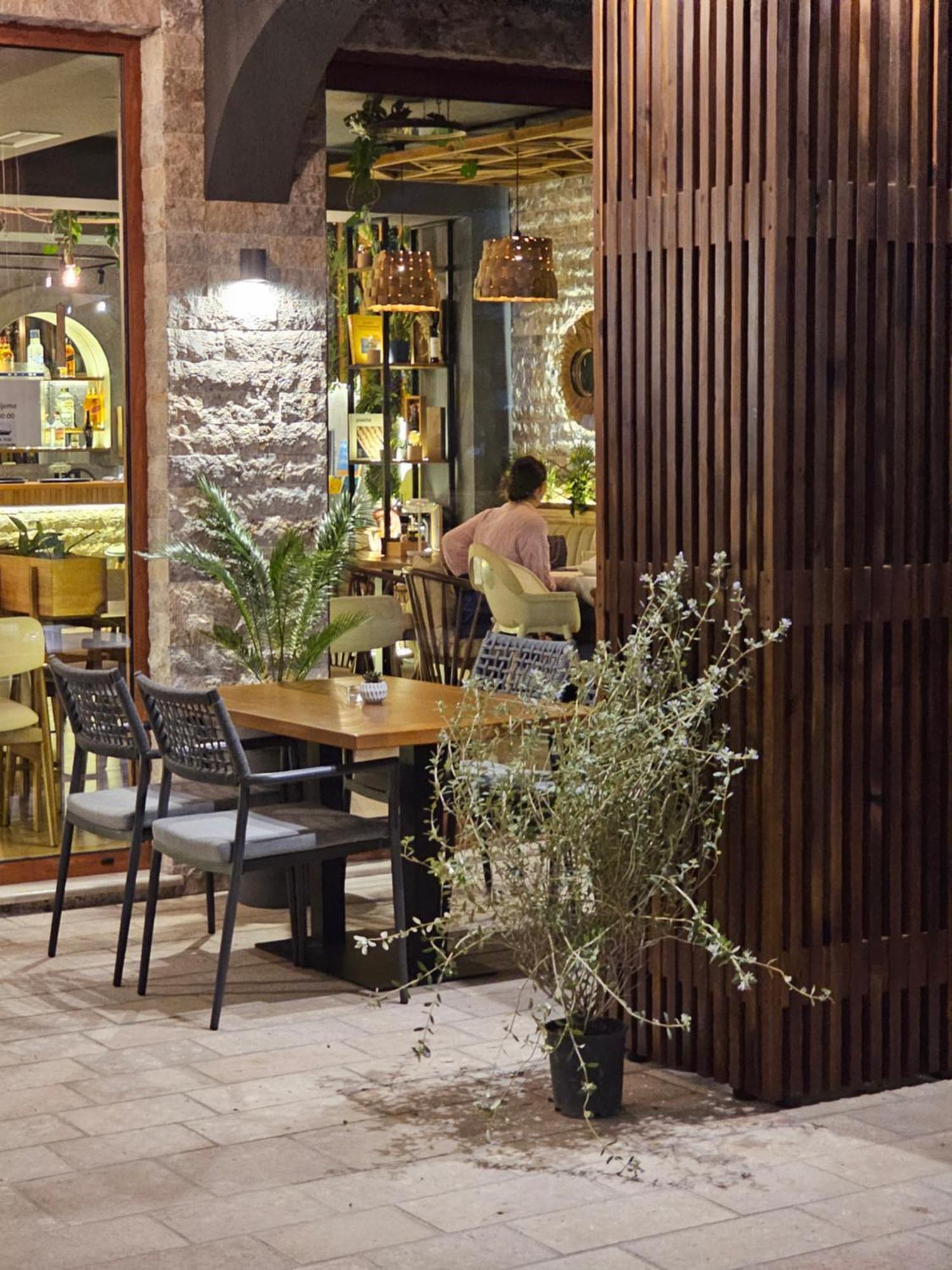 Lacasa Apartments & Restaurant أولتْسي المظهر الخارجي الصورة